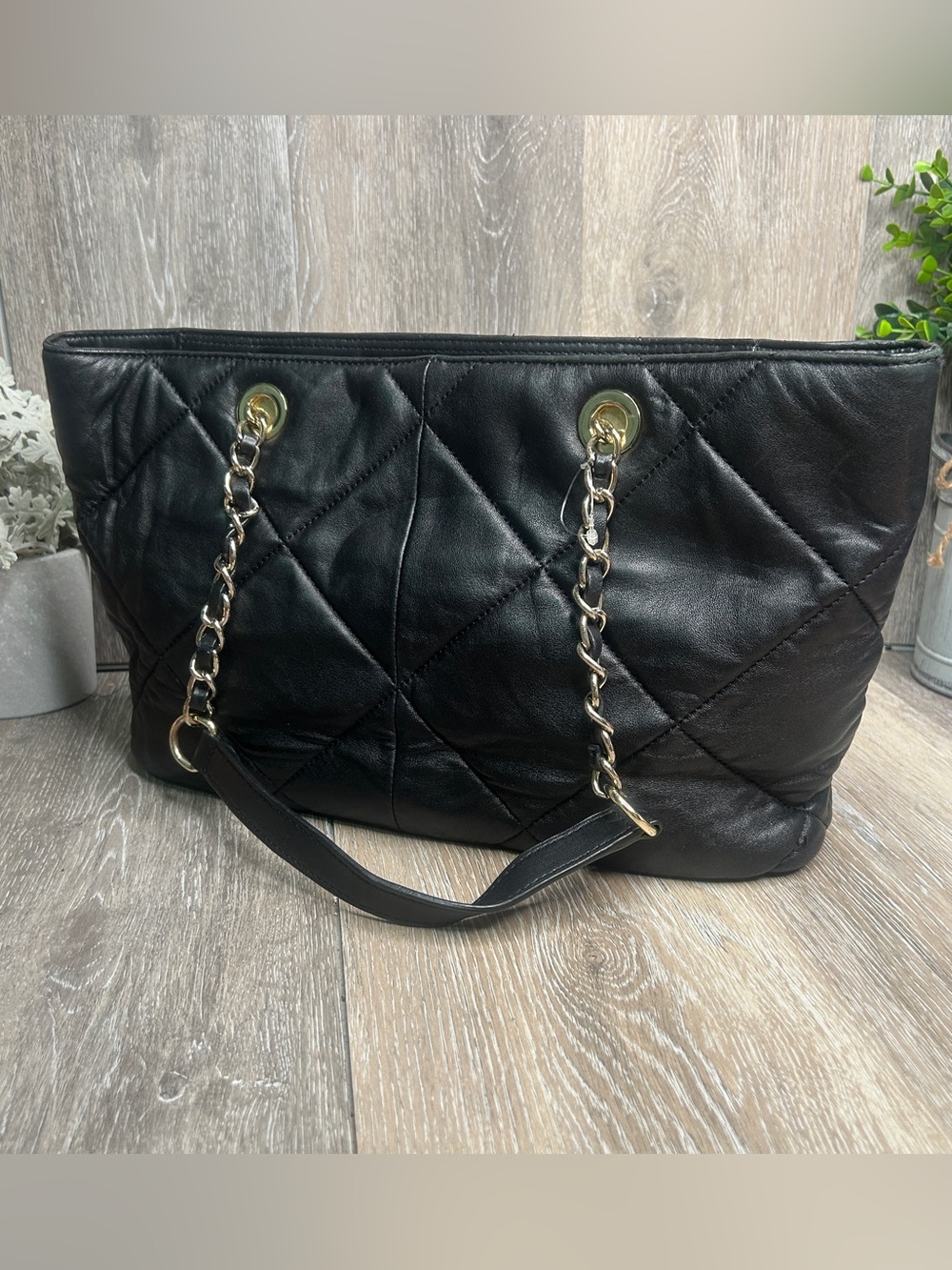 TALBOTS Black Leather Quilted Tote Bag Gold Chain Shoulder Strap Purse